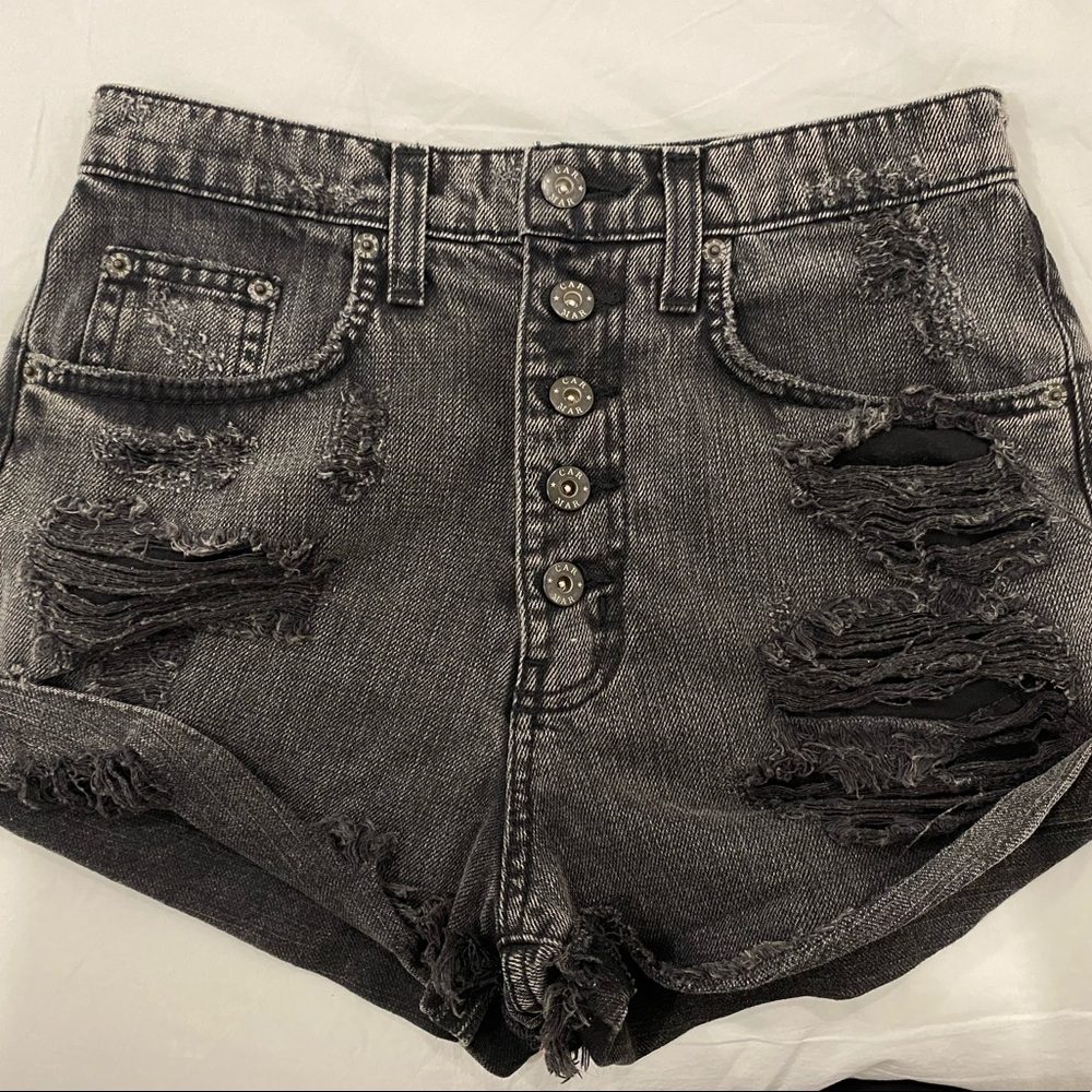 LF Carmar black shorts